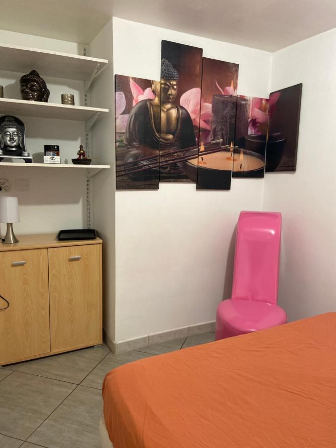 Jacuzzi Prive Chambre Et Table D Hotes Vauvert Exterior foto